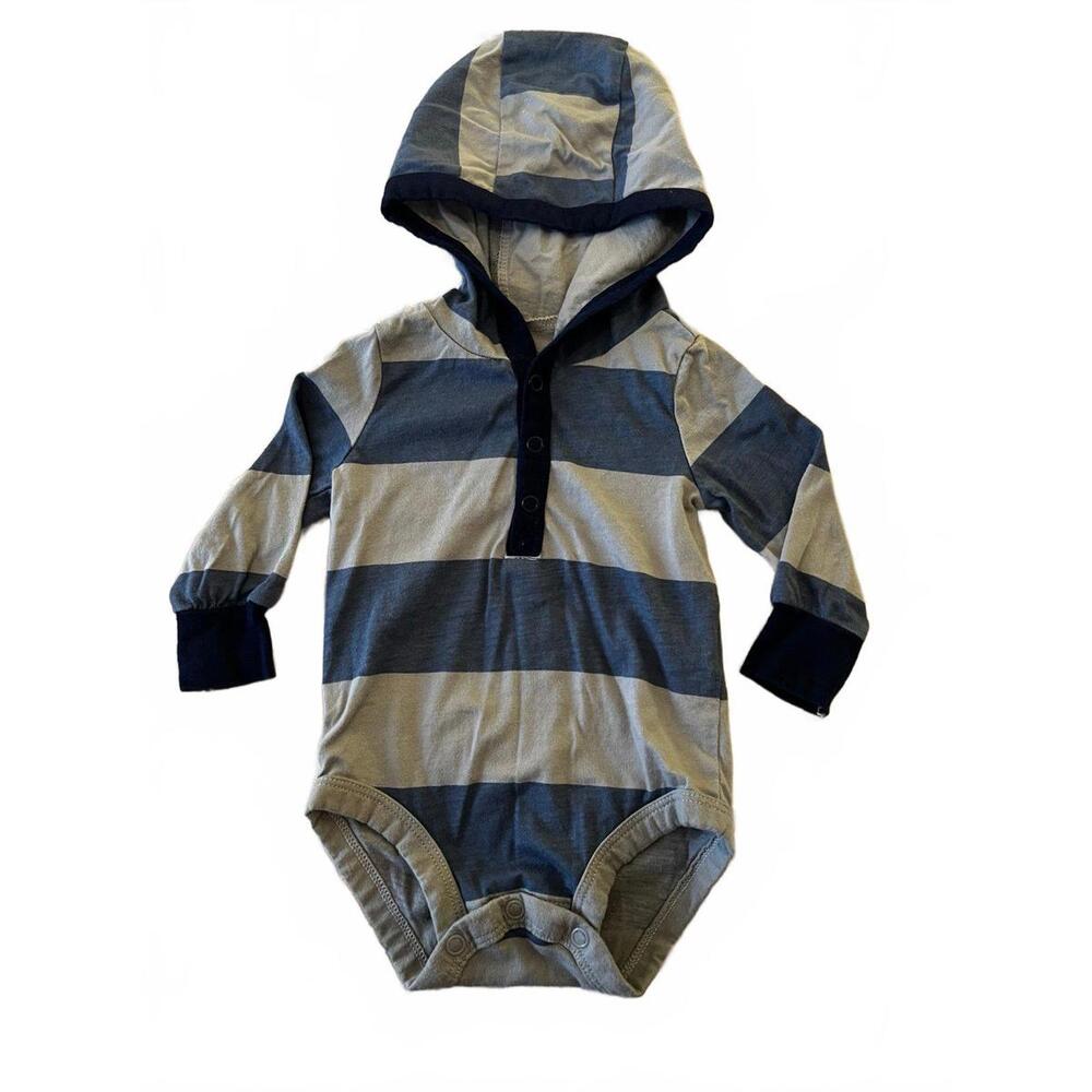 Carter’s Baby Boy Long Sleeve Hooded Henley Onesie Shirt (3m)